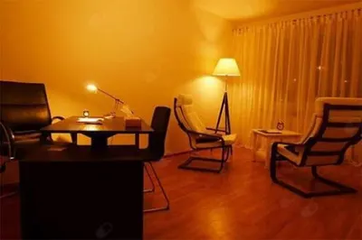 lek. Piotr Znamirowski, Psychoterapeuta